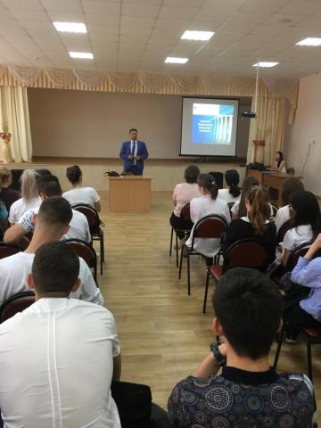 Образовательные программы КФУ презентовали школьникам Астраханской области