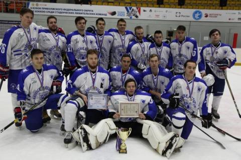Хоккеисты КФУ завоевали серебро студенческого кубка ПФО