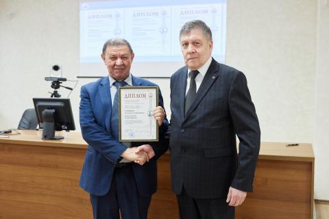 Профессору КФУ присуждена премия имени академика Мосолова