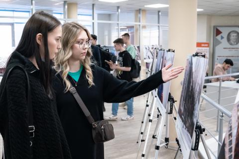Фотовыставка о Лисичанске открылась в Казанском университете