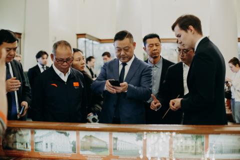 Казанский университет принял делегацию из Китая
