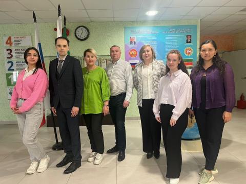 Представители КФУ посетили казанский Многопрофильный лицей №185