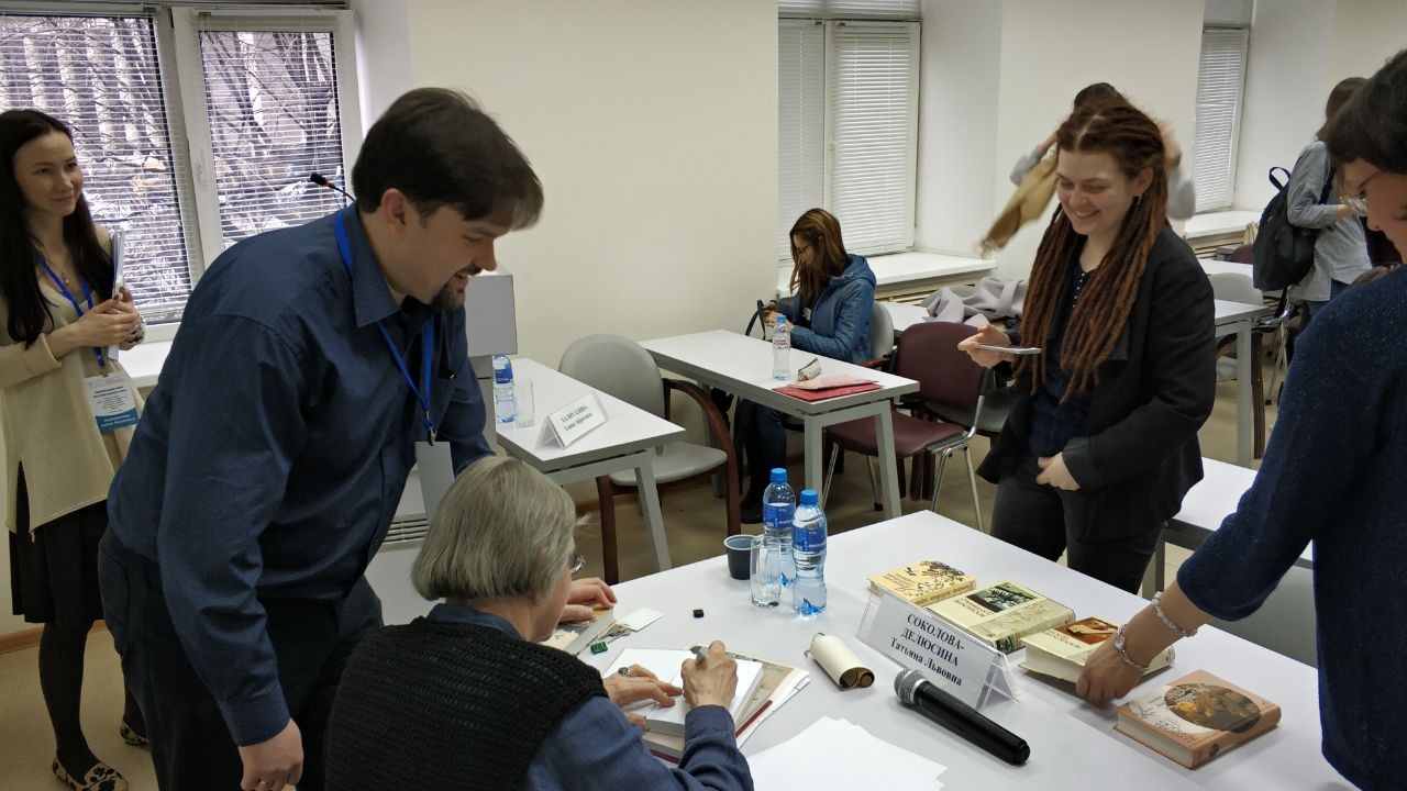 Переводчик японской художественной литературы Татьяна Соколова-Делюсина  провела публичную лекцию в КФУ | Медиа портал - Казанский (Приволжский)  Федеральный Университет