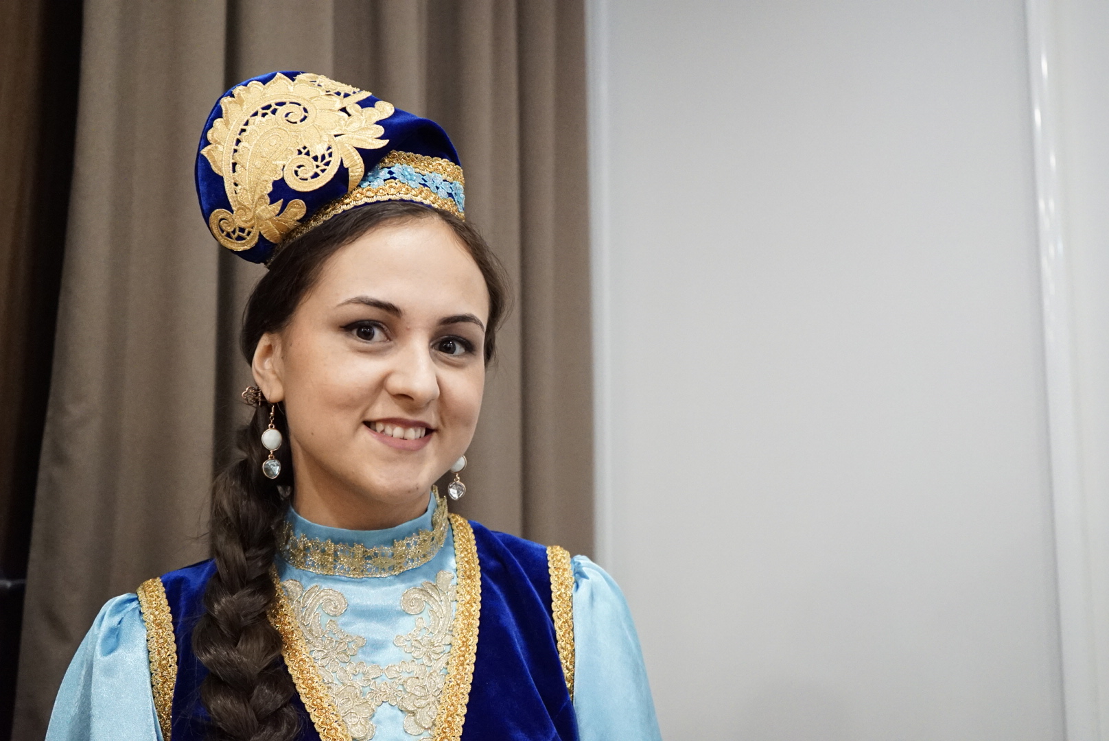 Как выглядят крымские татары женщины фото
