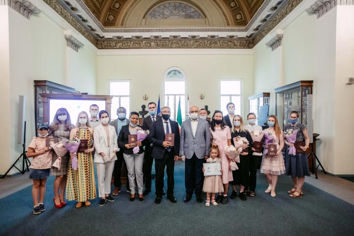 Фамилия ректора