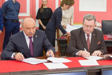 КФУ и Московский педагогический государственный университет займутся совместным развитием педагогического образования в России