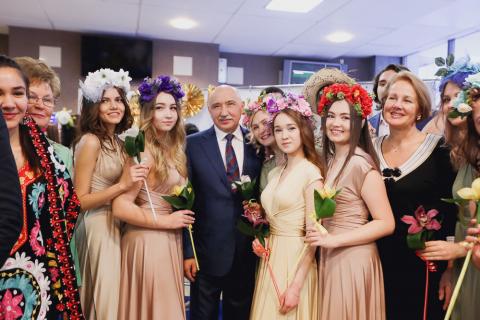 Ректор КФУ поздравил студентов с Татьяниным днем