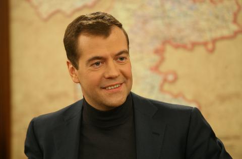Медведев: «Достижения ученых помогают современному развитию нашей страны»