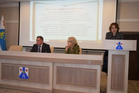 Создание экспертами КФУ учебника истории района обсудили в Менделеевске 