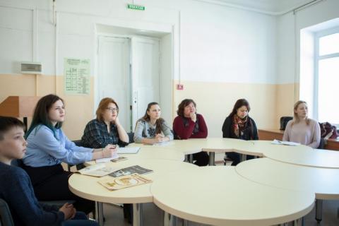 В Елабужском институте КФУ состоялось заседание "Клуба хороших родителей"