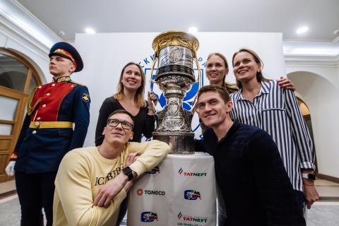 Кубок Гагарина впервые привезли в Казанский федеральный университет