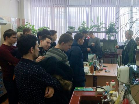 Специалисты ПАО "КАМАЗ" проводят занятия со студентами НЧИ КФУ 