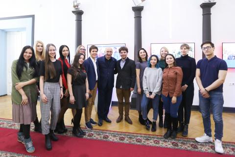 Ректор КФУ встретился со студентами-блогерами