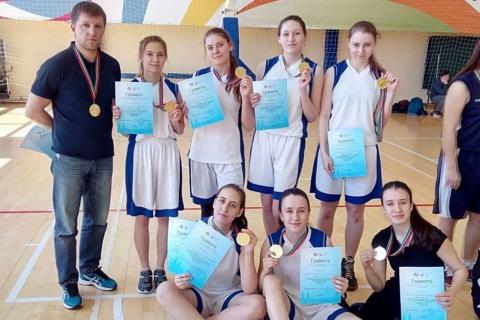 Баскетболистки Елабужского института КФУ вернулись с победой с финала Баскетбольной студлиги 