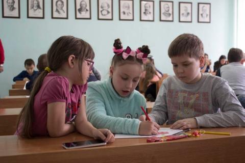 Слушатели елабужского Детского университета узнали, какие русские слова имеют немецкие корни и как вести семейный бюджет 