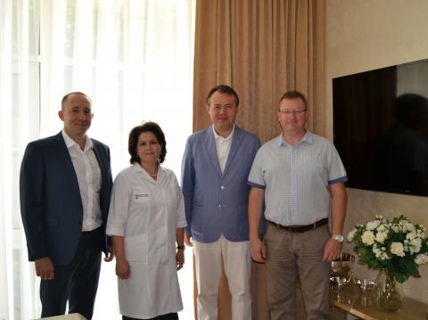 Делегация Крымского федерального университета посетила Университетскую клинику КФУ