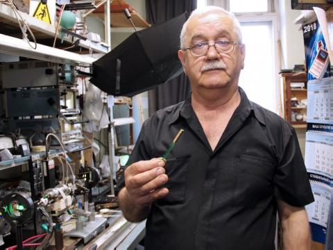 Физикам КФУ удалось синтезировать большой лазерный кристалл для лидара Российской академии наук 