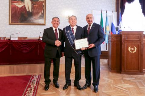 Президент Казахстана Нурсултан Абишевич Назарбаев стал Почетным доктором КФУ