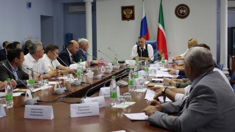 При участии представителей КФУ в Казани обсудили вопросы развития фармацевтической промышленности