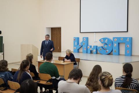 Министр экологии Татарстана встретился со студентами КФУ
