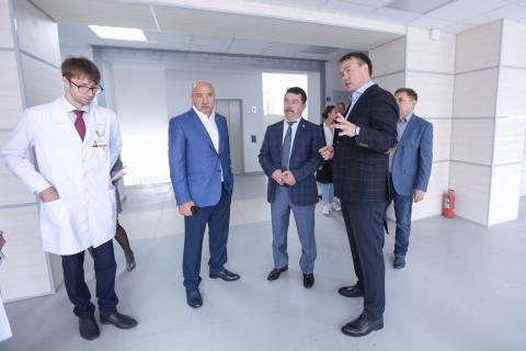Ректор КФУ продемонстрировал министру здравоохранения  республики Татарстан возможности Университетской клиники