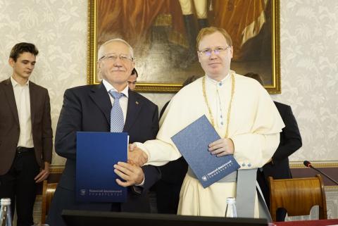 КФУ и Католический университет Венгрии подписали соглашение в рамках Мадьярского симпозиума в РТ