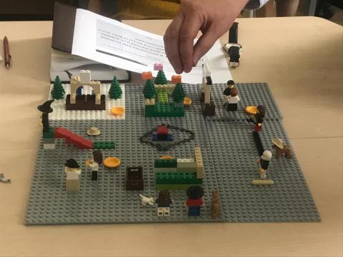 Эксперт ИПО: Люди не остаются неподвижными на сессии LEGO Serious Play 