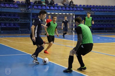Определились первые полуфиналисты Кубка КФУ по мини-футболу