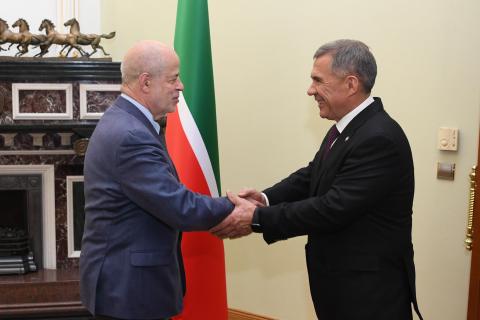 Президент Татарстана наградил орденом «Дуслык» научного руководителя Института востоковедения РАН