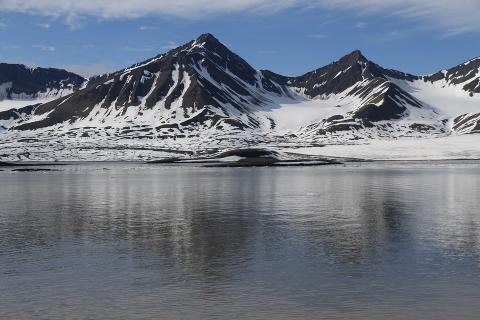 Студент КФУ исследует почву в Арктике