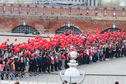 Студенты КФУ стали участниками флешмоба, посвященного празднованию Победы