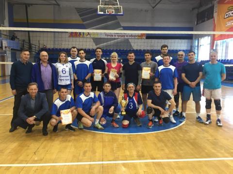 В "Униксе" подвели итоги Кубка чемпионов КФУ по волейболу среди сотрудников