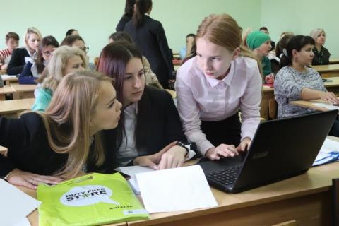 Научно-практическая конференция КФУ "Юный филолог" собрала школьников со всего региона