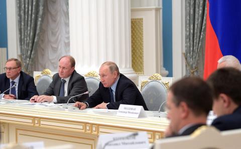 Владимир Путин поддержал идею проведения в Казани заседания Совета при Президенте РФ по русскому языку