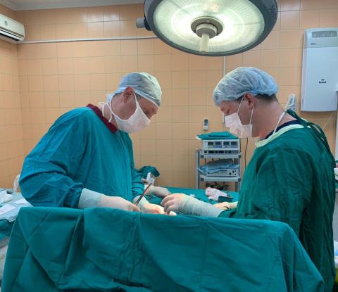 В униклинике КФУ пациентке, перенесшей лапароскопическую сакровагинопексию, выполнили кесарево сечение 