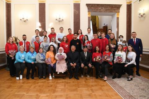 Студентов КФУ наградили памятными медалями акции «#МыВместе»