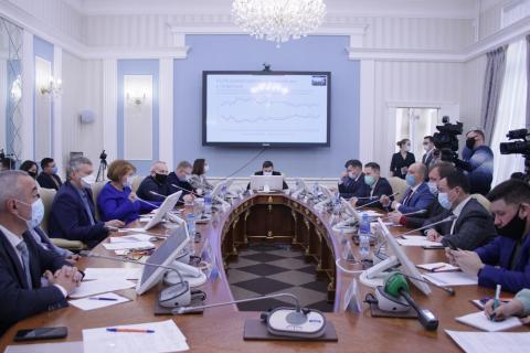 В КФУ обсудили социально-политическую ситуацию в России и Татарстане 