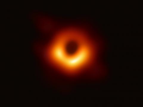 Профессор КФУ объяснил, раскрыта ли тайна рождения гигантских черных дыр