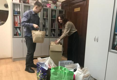 В КФУ собрано более 350 кг гумпомощи для беженцев из ЛДНР 