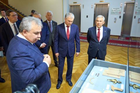 В Госдуме РФ открылась выставка в честь 1100-летия принятия ислама Волжской Булгарией