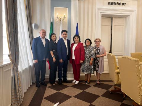 КФУ посетили депутаты Бишкекского городского кенеша