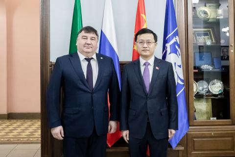 КФУ посетила делегация консульства Китая в Казани