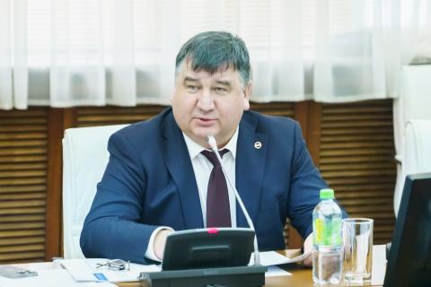 Ректор КФУ Ленар Сафин провел заседание Ученого совета
