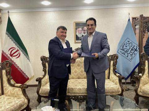 Ректор КФУ и директор Центра международных научных исследований и сотрудничества Ирана подписали меморандум о взаимопонимании