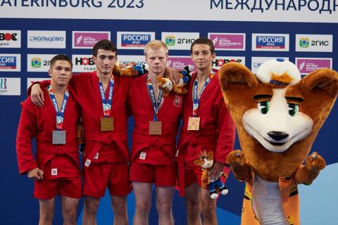 Самбисты КФУ завоевали пять медалей на фестивале университетского спорта в Екатеринбурге