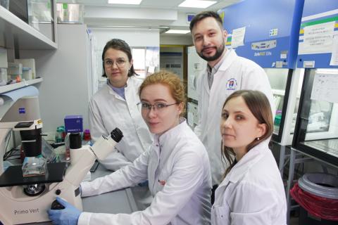 Ученый КФУ представил результаты научных разработок на международном симпозиуме по CAR-T клеточной терапии