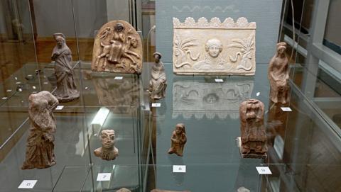 Артефакты Археологического музея КФУ представлены на выставке в Чувашии