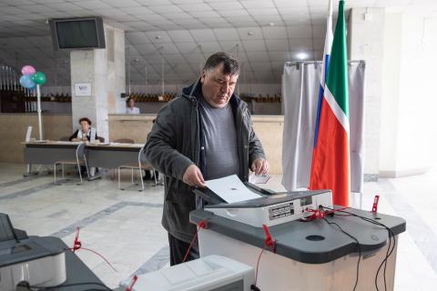 Ректор КФУ Ленар Сафин проголосовал на выборах Президента России