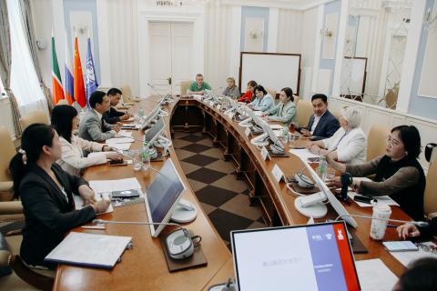 Подготовка магистров для преподавания китайского языка как иностранного обсуждается в КФУ с Хунаньским педагогическим вузом