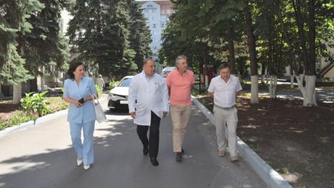  Университетскую клинику с визитом посетил депутат Госдумы РФ Айрат Фаррахов
